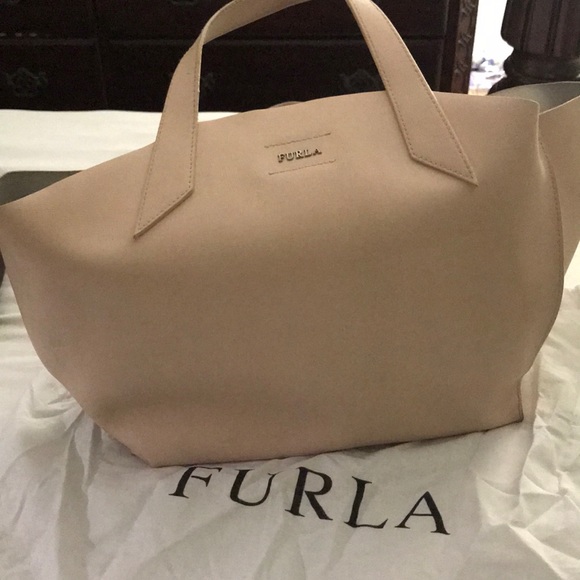 Furla blush leather bag - Picture 1 of 4